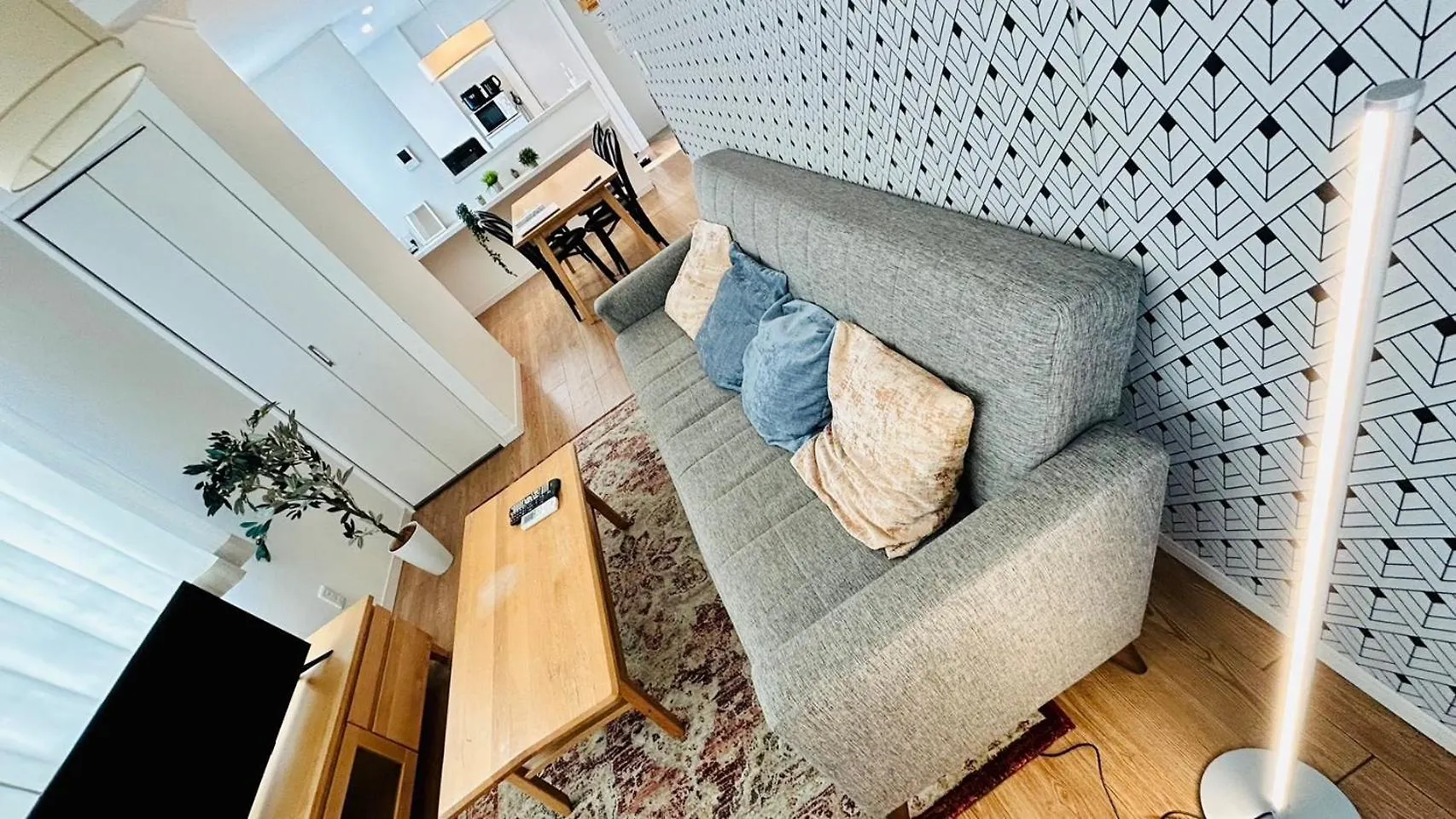 Eldor Nishikoujiya Apartment Tokyo